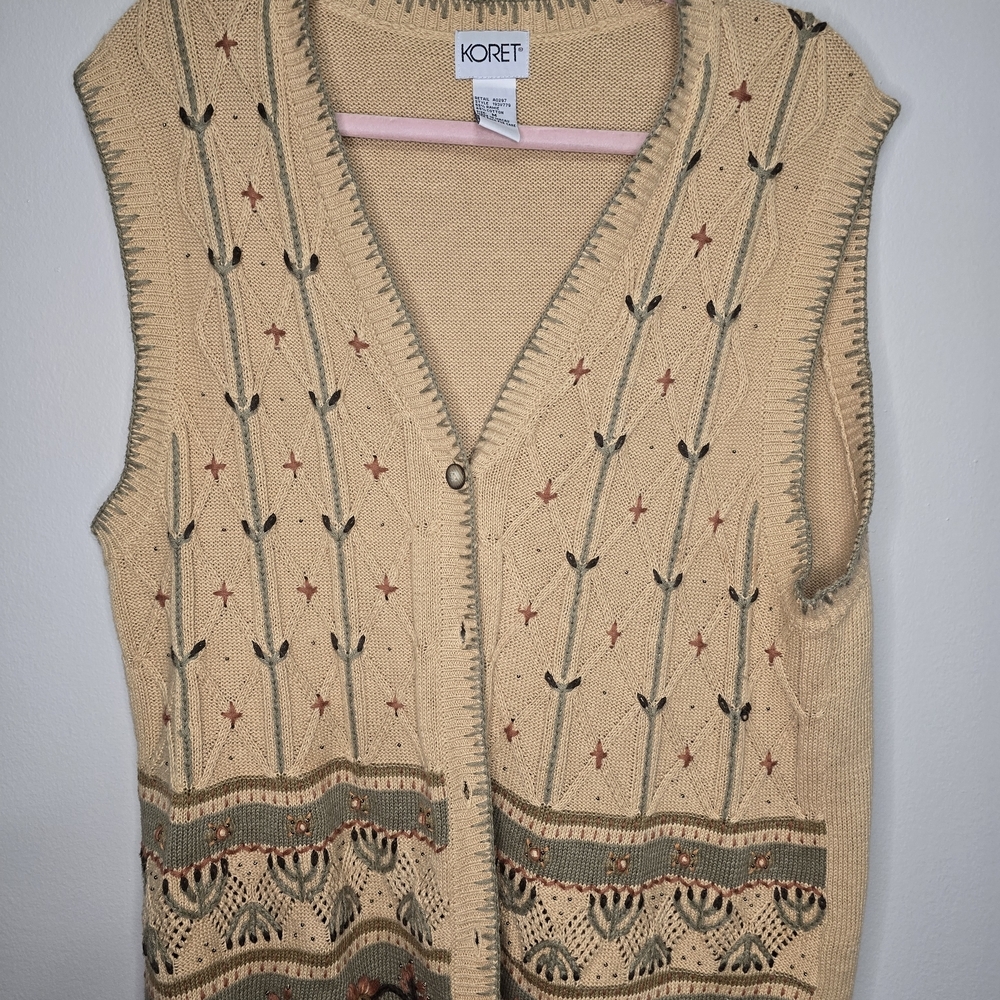Vintage Koret Women's Tan Floral Patterned Sweater Vest